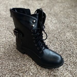 unr8ed combat boots